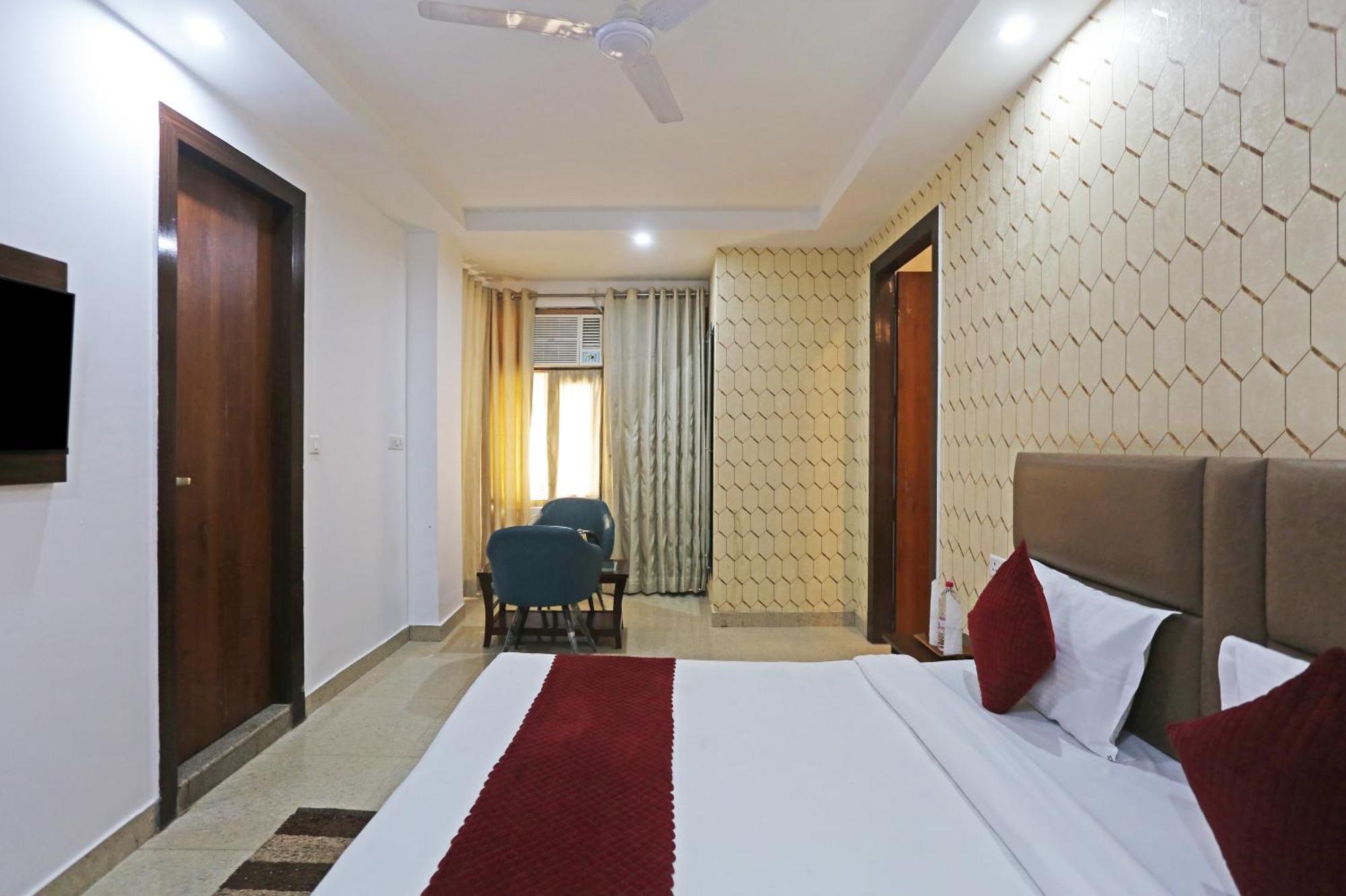 Vista Ambs Plaza A Family Near Igi Delhi Airport * New Delhi
